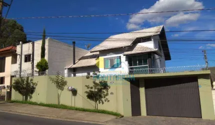 Casa com terreno de 1012 m2  350m2 const. 03 pavimentos em Curitibano santo inácio