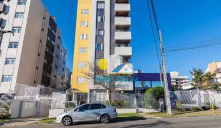 Apto 3 dorm 1 suíte, 2 vagas no Cabral. 122,64 m² de área útil