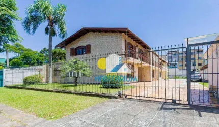Sobrado em condominio 4 dorm, 2 suites sendo 1 suíte piso térreo, 4 vagas