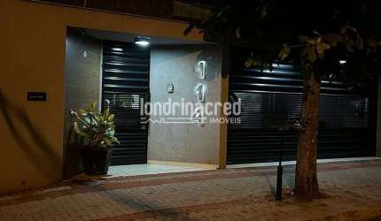 Casa à venda 3 Quartos, 1 Suite, 4 Vagas, 275M², Jardim Pacaembu, Londrina - PR
