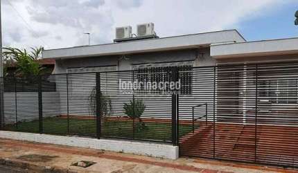 Casa à venda 4 Quartos, 2 Suites, 3 Vagas, 330M², Petrópolis, Londrina - PR