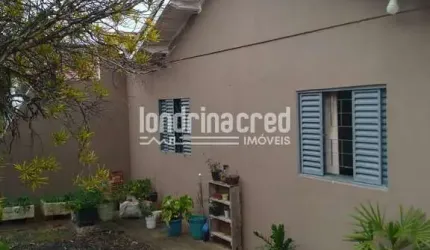 Casa à venda 2 Quartos, 2 Vagas, 200M², Conjunto Habitacional Violim, Londrina - PR
