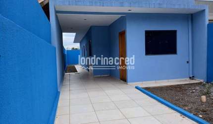 Casa em Rolândia com 03 dormitórios, sala, cozinha, banheiro e 02 vagas de garagem, com 155 metros