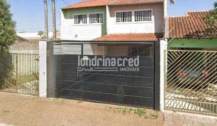'Magnífico Sobrado Geminado com 125m²: Sala 2 Ambientes, Cozinha Planejada, Área Gourmet, 1 Suíte e