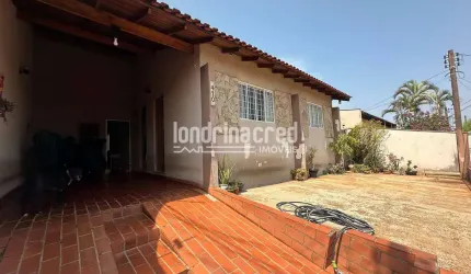 Linda Casa à Venda no Antares: 3 Quartos, 2 Vagas de Garagem, Terreno de 360 m² e 105 m² de Constru