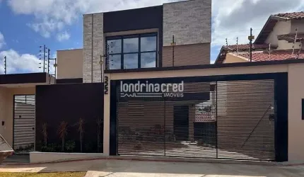 Casa de alto padrão no Jd Universitário com 226m², 3 suítes, piscina, espaço gourmet, sistema fotov