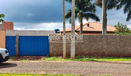 Terreno de 500m² no Condomínio Água da Prata – Murado, com área de lazer coberta, contrapiso e poço