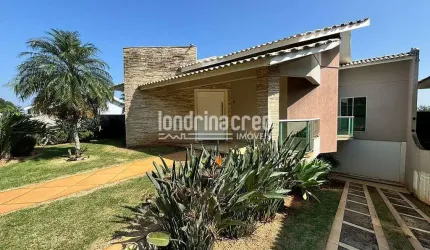 Casa Espetacular com 4 Dormitórios (2 Suítes), Piscina, Área Gourmet, 413m² de Construção em Terren