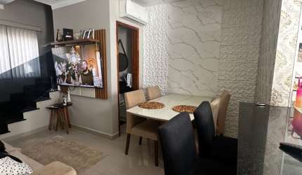 Casa em condomínio Ocian