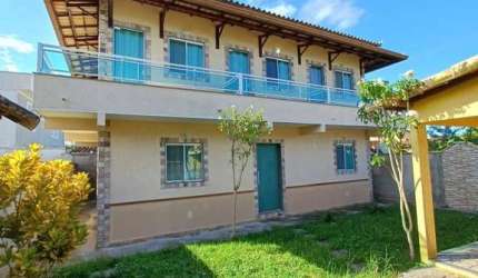 Belo Duplex espaçoso todo em Blindex com 3 Suítes em Unamar