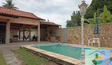 Casa com Piscina e Quintal amplo em Iguabinha - Araruama