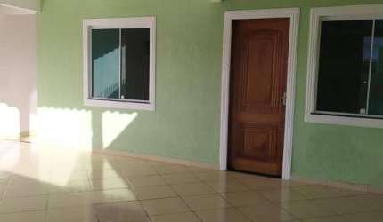 Linda Casa c/ Suíte em Araruama.