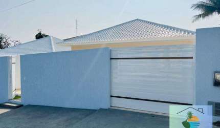 Casa linear recém construída em Araruama-RJ