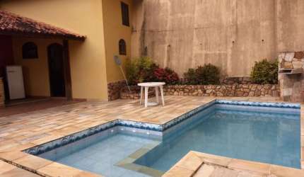 Casa na Vila Progresso em Pendotiba, 2 dormitórios, 175 m² por R$ 770.000