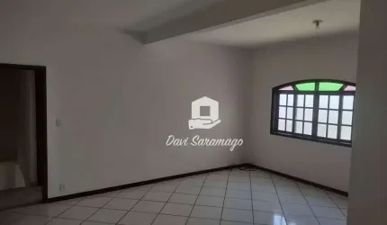 Casa 2 quartos no Rocha