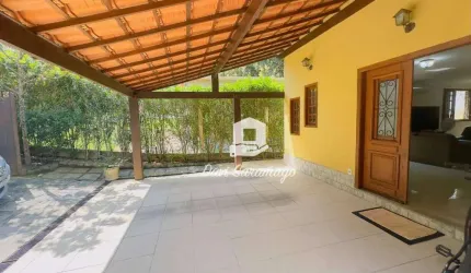 Casa Linear Dentro de Condominio a Venda 4 Quartos otimo Quintal