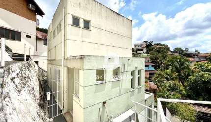 Casa De 2 Quartos À Venda Dendtro De Condominio