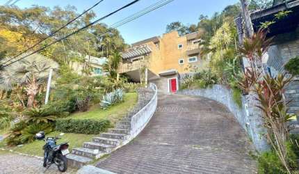 Casa com 3 suites à venda, 258 m² por R$ 980.000 - Engenho do Mato - Niterói/RJ