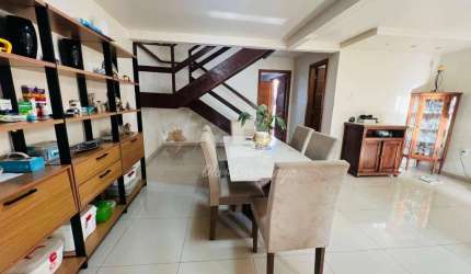 Casa 3 Quartos a Venda em Piratininga
