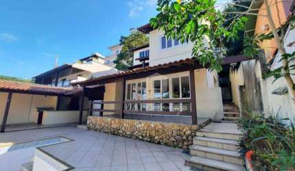 Casa de 7 quartos a Venda - Camboinhas