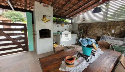 Casa com 2 quartos sendo 1 suíte à venda - Itaipu.