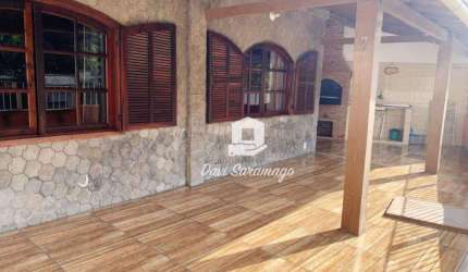Casa com 7 quartos a venda por R$ 650.000,00  Rio do Ouro  São Gonçalo RJ