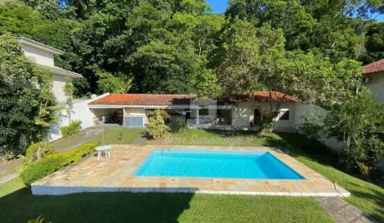 Casa com 4 quartos a venda por R$ 2.200.000  Itaipu  Niterói RJ