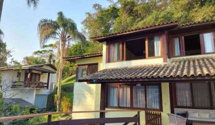 Casa com 3 quartos Itaipu