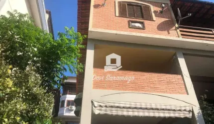 Casa com 4 Quartos à Venda, 377 m² por R$ 990.000 - Itacoatiara - Niterói/RJ