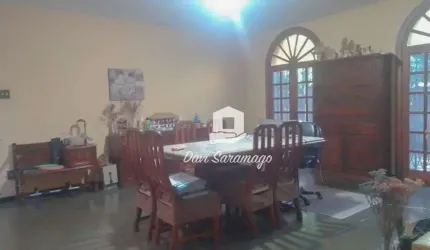 Casa 04 quartos São Francisco