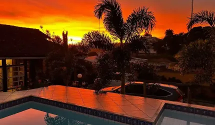 Casa com 3 dormitórios à venda, 350 m² por R$ 880.000,00 - Matapaca - Niterói/RJ