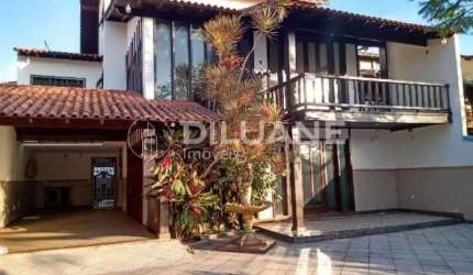 Casa com 4 quartos à venda na Rua General Rubens Rosado Teixeira, Piratininga, Niterói, 360 m2 por R$ 1.700.000