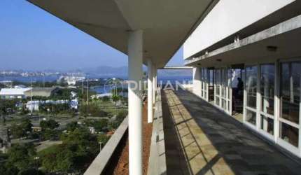 Sala comercial para alugar na Avenida Augusto Severo, Glória, Rio de Janeiro, 972 m2 por R$ 12.000