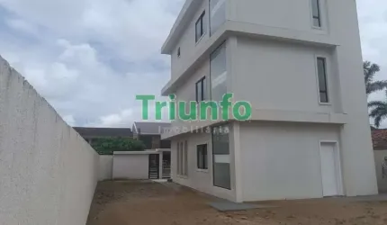 Sobrado com 3 quartos  à venda, 197.00 m2 por R$1780000.00  -  - Matinhos/PR