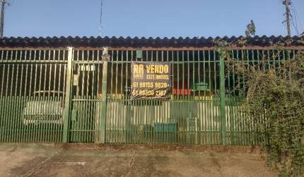 VENDO ACEITA FINANCIAMENTO FGTS, CASA NA 604 RECANTO DAS EMAS,