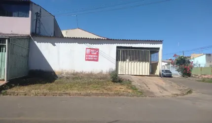 VENDO CASA NA QUADRA 103 RECANTO DAS EMAS