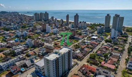 Apartamentos de 02 quartos com sacada e vista incrível para o mar de Piçarras.