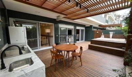Lindo apartamento garden com 2 suítes em Jurerê Internacional