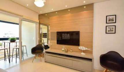 Belíssimo apartamento em Jurerê, a apenas 40 metros do mar.