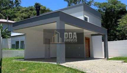 Casa nova, moderna,3 suites, condomínio fechado na Cachoeira.