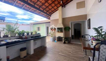 Casa com 5 quartos à venda no Flor do Vale, Tremembé  por R$ 510.000