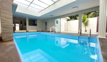Casa com 4 quartos à venda na Avenida Santa Cruz do Areao, Vila Areao, Taubaté por R$ 850.000