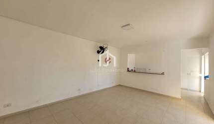 Apartamento com 3 quartos para alugar na Avenida Doutor Lycurgo Barbosa Querido, Parque São Luís, Taubaté por R$ 2.000