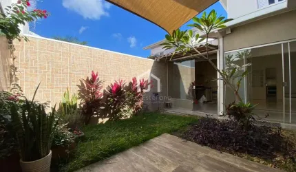 Casa em condomínio fechado com 4 quartos à venda na Rua Voluntário Benedito Sérgio, Estiva, Taubaté por R$ 600.000