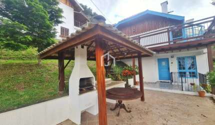 Casa em condomínio fechado com 4 quartos à venda na Colinas Do Imbiri, Campos do Jordão  por R$ 990.000