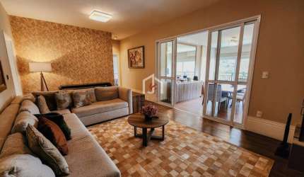Apartamento com 4 quartos à venda no Morro do Elefante, Campos do Jordão  por R$ 1.800.000