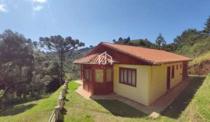 Casa com 3 quartos à venda no Parque das Águas Claras, Campos do Jordão  por R$ 650.000
