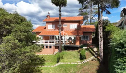 Casa em condomínio fechado com 5 quartos à venda no Jardim Véu da Noiva, Campos do Jordão  por R$ 3.000.000