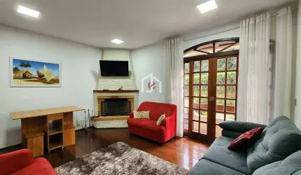 Apartamento com 4 quartos à venda no Jardim Belvedere, Campos do Jordão  por R$ 650.000