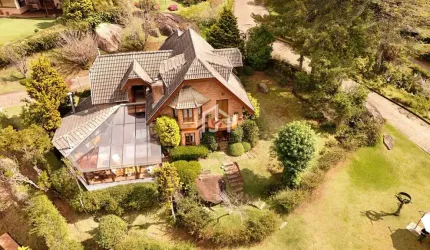 Casa em condomínio fechado com 4 quartos à venda no Alto da Boa Vista, Campos do Jordão  por R$ 2.750.000